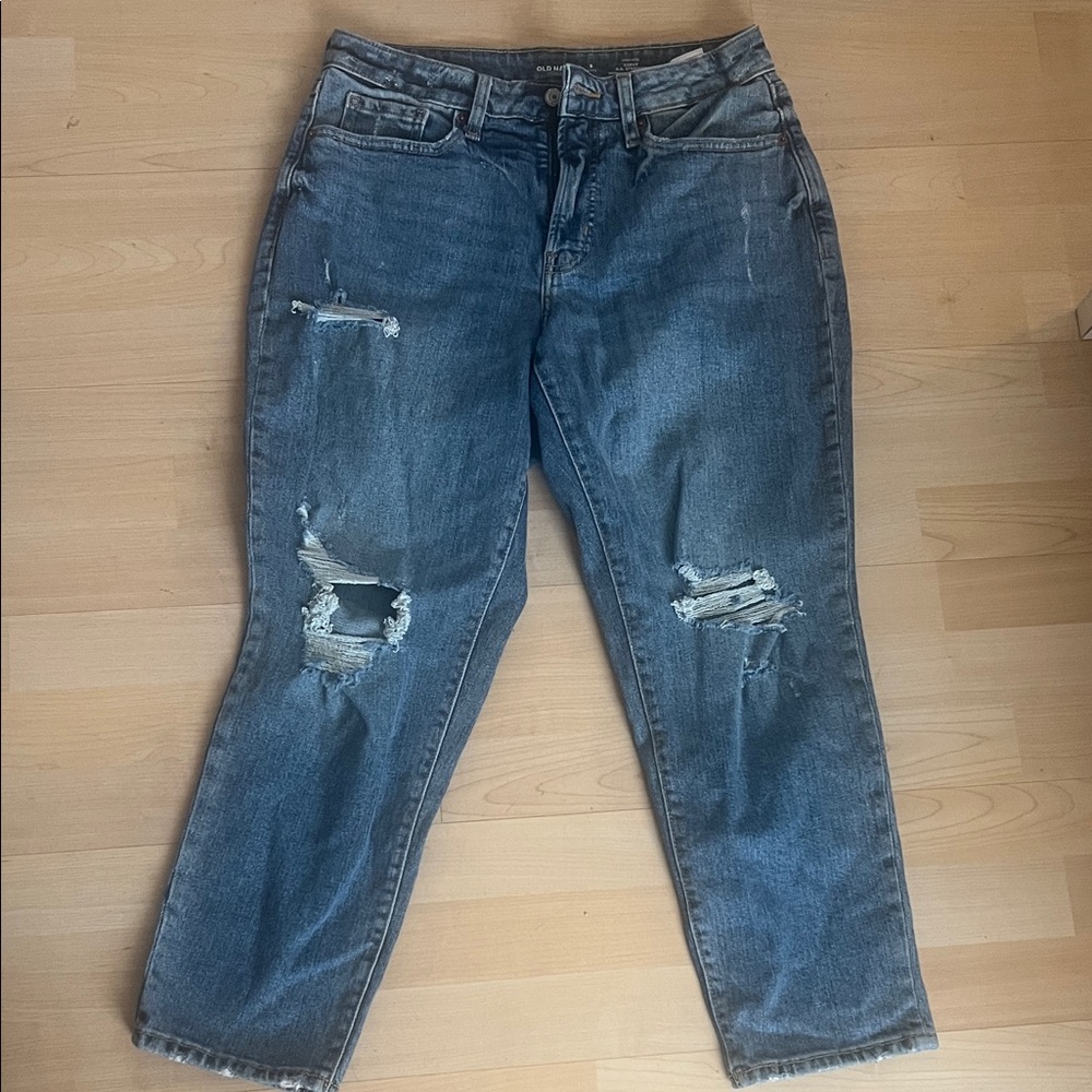 Old Navy Women's Boyfriend Jeans in Distressed Blue